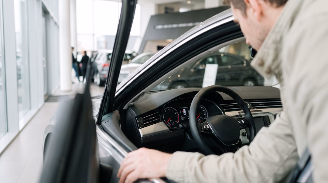 what-should-you-know-about-odometer-rollback-fraud-when-buying-used